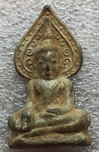 พระท่ากระดาน ซุ้มประภามณฑล ชินเงินแก่ตะกั่ว กรุวัดเหนือ1.jpg