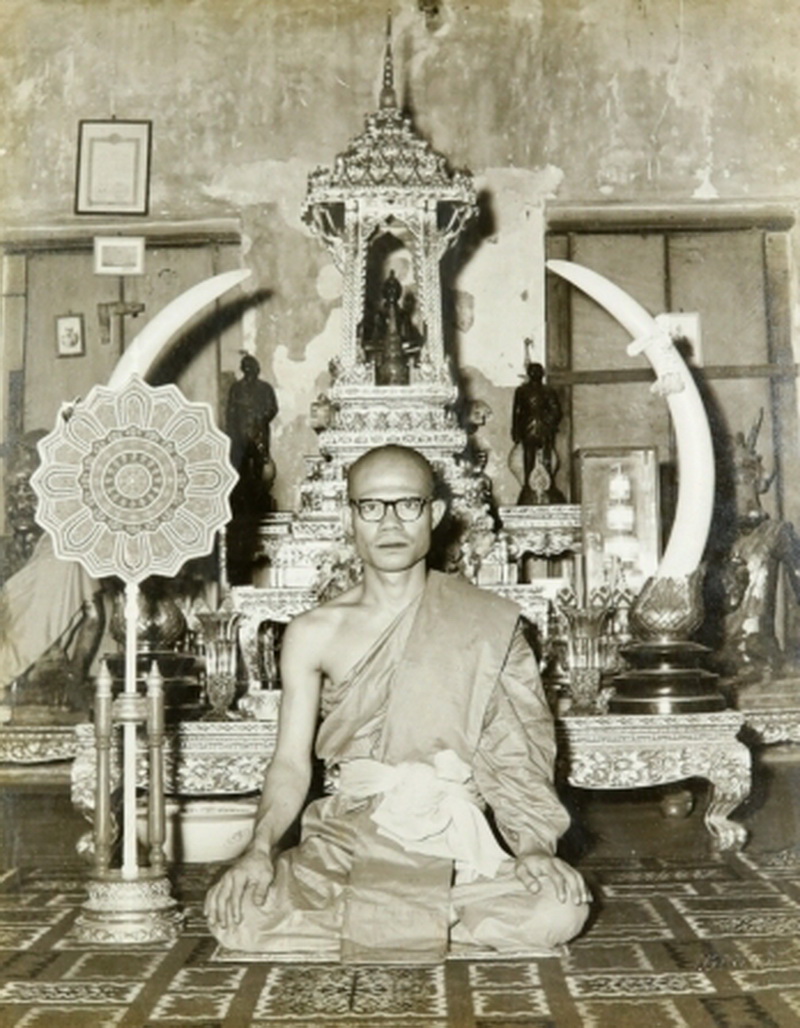 พระอาจารย์สงัดJP.jpg